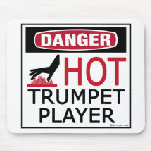 Jugador de trompeta caliente alfombrilla de ratón