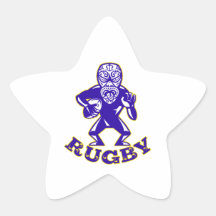 Jugador maorí del rugbi de la máscara que corre co colcomania cuadrada