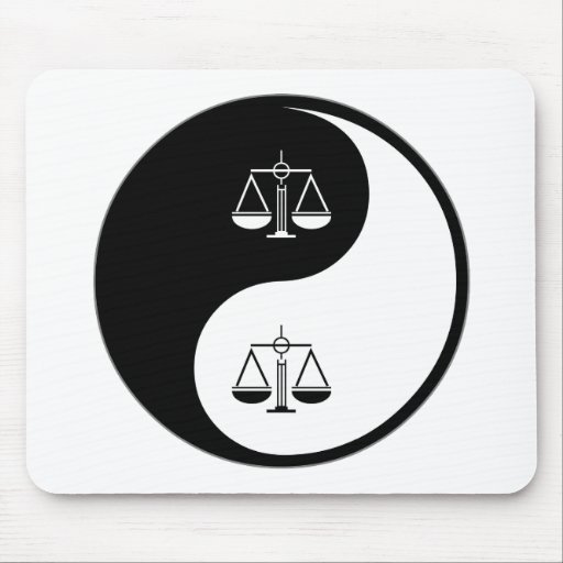 Justicia penal de Yin Yang Alfombrilla De Ratón