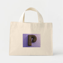 La bolsa de asas de la isla "P" de la fuente