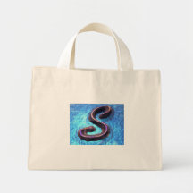 La bolsa de asas de la isla "S" de la fuente