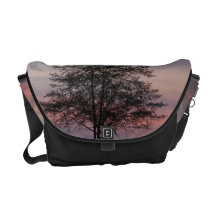 La bolsa de mensajero del árbol bolsas de mensajeria