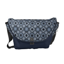 La bolsa de mensajero modelada floral azul del car bolsas de mensajeria