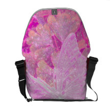 La bolsa de mensajero rosada de la mariposa bolsas messenger