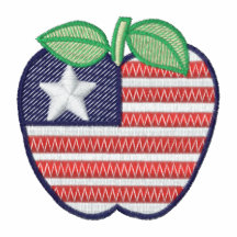 La camiseta de las mujeres bordadas manzana patrió