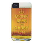 La cerveza divertida de la bebida y continúa iPhone 4 Case-Mate cárcasa