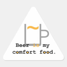 La cerveza es mi comida de la comodidad calcomanías de trianguloes personalizadas