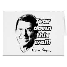 La cita de Reagan rasga abajo esta pared Tarjeton