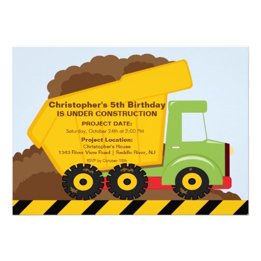 La construcción acarrea a la fiesta de cumpleaños  invitacion personalizada