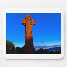 La cruz céltica tapetes de ratón