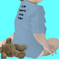 La curiosidad de la mamá de las curiosidades camisetas