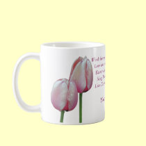 La danza del amor del trabajo canta a tulipanes la tazas