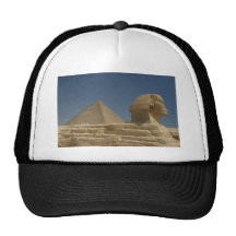 La esfinge gorras
