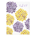 La flor amarilla púrpura de RSVP florece invitació