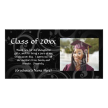La invitación negra de la graduación de la voluta/ tarjetas fotograficas 
