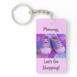 ¡La mamá nos dejó ir a hacer compras! zapatos de b llaveros
