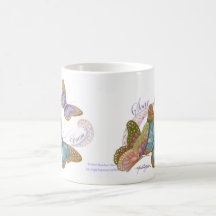 La mariposa soña el medio abrigo de la taza