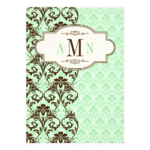 La menta del vintage, Brown enrolla la invitación 