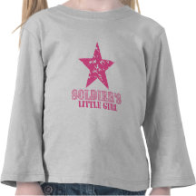 La niña del soldado camisetas