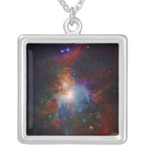 La opinión infrarroja de VISTA de la nebulosa de O Collares Personalizados