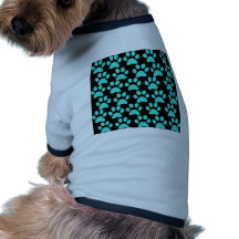 La pata linda del perro de perrito imprime negro a ropa de perros