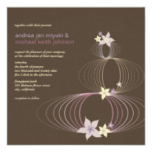 La púrpura de Ikebana florece invitación del boda 