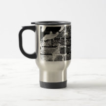 la taza del viajero del diseño del ladrillo