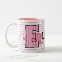 La taza "E" del niño con monograma del elefante ro