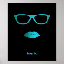 Labios azules y vidrios del trullo Geeky Poster