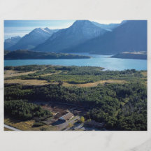 Lagos Waterton, establos alpinos, Alberta, Canadá Tarjetones