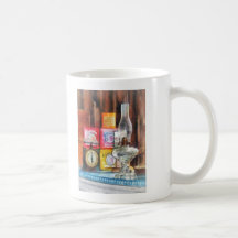 Lámpara y escala de huracán tazas