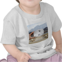 Lápiz contra la cámara - amantes camiseta