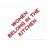 Las mujeres pertenecen en la cocina tarjeta postal