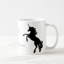 Las siluetas del unicornio creo la taza