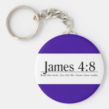 Lea el 4:8 de James de la biblia Llavero Personalizado