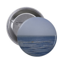 Lejos de orilla pins