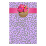Leopardo rosado de la púrpura de la magdalena del  papelería de diseño