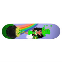 Leprechaun trigueno del chica del día del St Pat c Patineta Personalizada