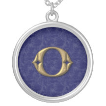 Letra antigua O (3) Collares Personalizados