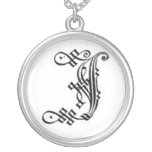 Letra gótica I o collar de J
