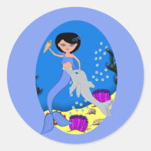 Lifen el pegatina azul de la sirena y del delfín