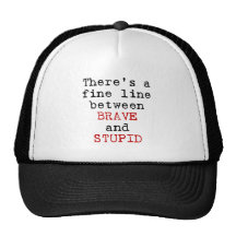 Línea fina estúpido valiente gorras