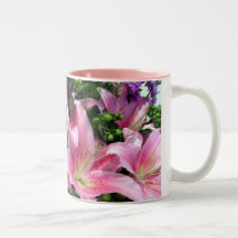 Lirios rosados del Rubrum Tazas