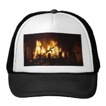 Llamas del fuego en una chimenea gorras