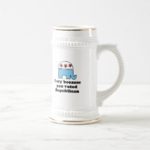 Lloro porque usted votó la camiseta republicana de taza de café
