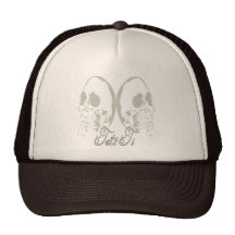 logotipo gemelo de los cráneos gorra