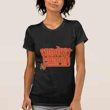 Logotipo que acampa ambiente camiseta