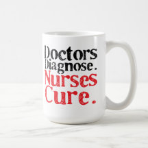Los doctores Diagnose, taza de café de la curación