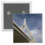 Los E.E.U.U., Massachusetts, Boston. El puente de  Pin