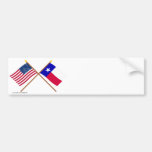 Los E.E.U.U. y banderas cruzadas Tejas Etiqueta De Parachoque